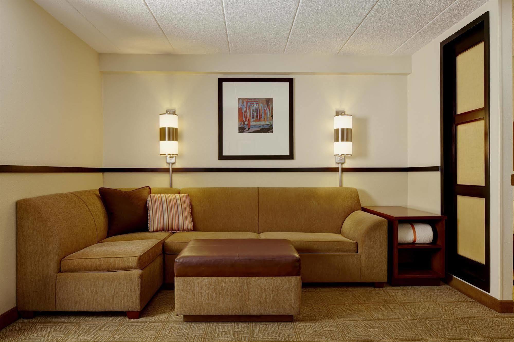 Hyatt Place Atlanta Alpharetta North Point Mall Экстерьер фото